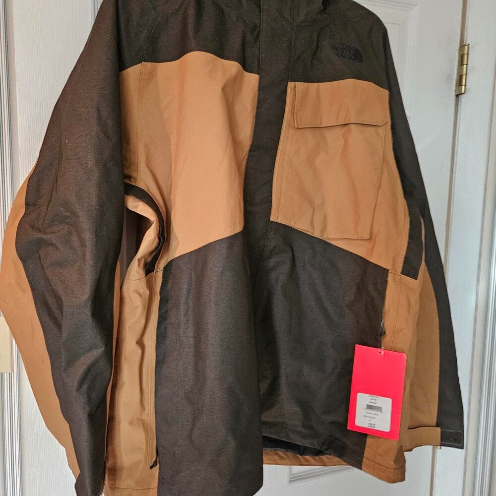 The North Face Men's XL Waterproof Shell